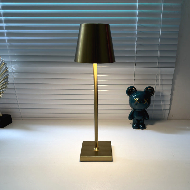 USB Rechargeable Retro Table Lamp – Dimmable LED Bedside & Atmosphere Light